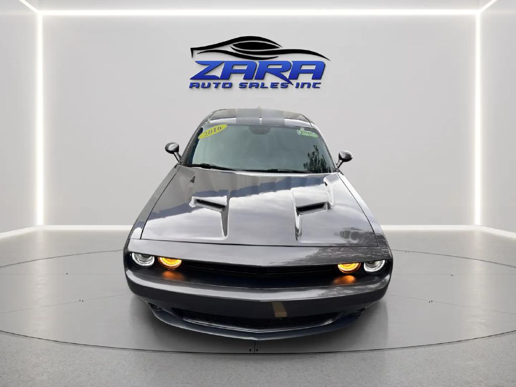 Photo 10 of this DODGE CHALLENGER