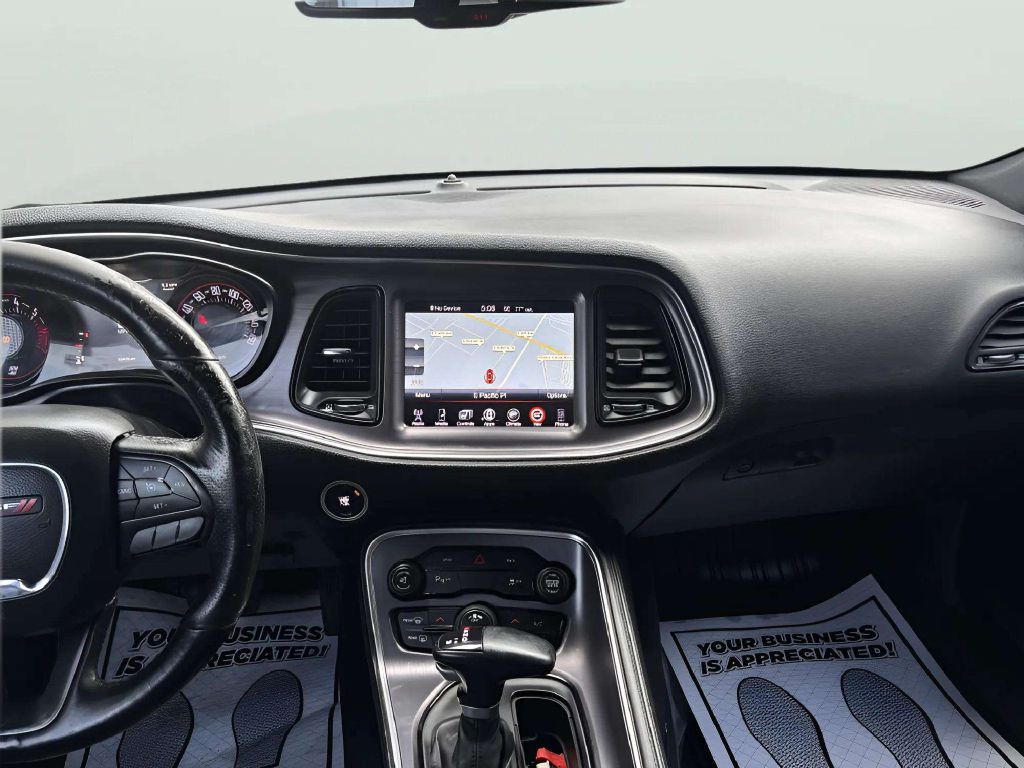 Photo 17 of this DODGE CHALLENGER