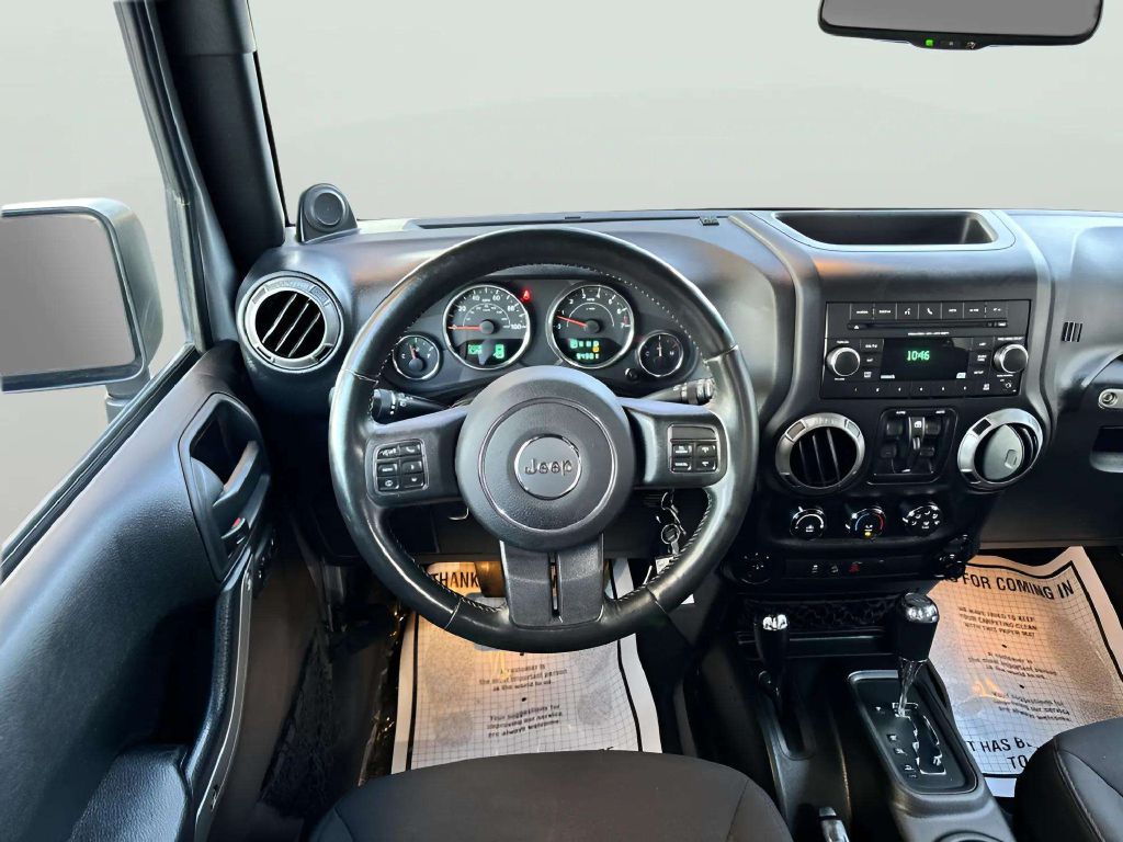 Photo 21 of this JEEP WRANGLER UNLIMI