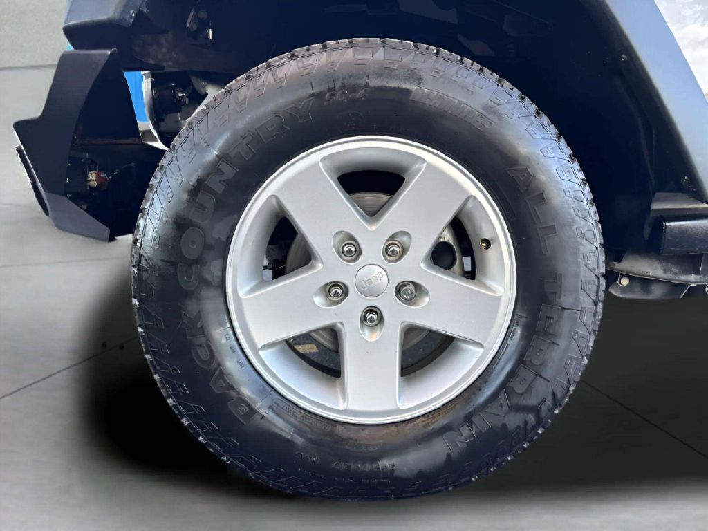 Photo 26 of this JEEP WRANGLER UNLIMI