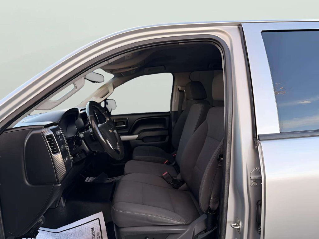 Photo 12 of this CHEVROLET SILVERADO 1500