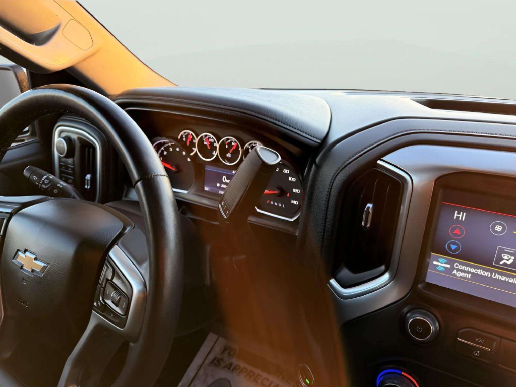 Photo 19 of this CHEVROLET SILVERADO 1500