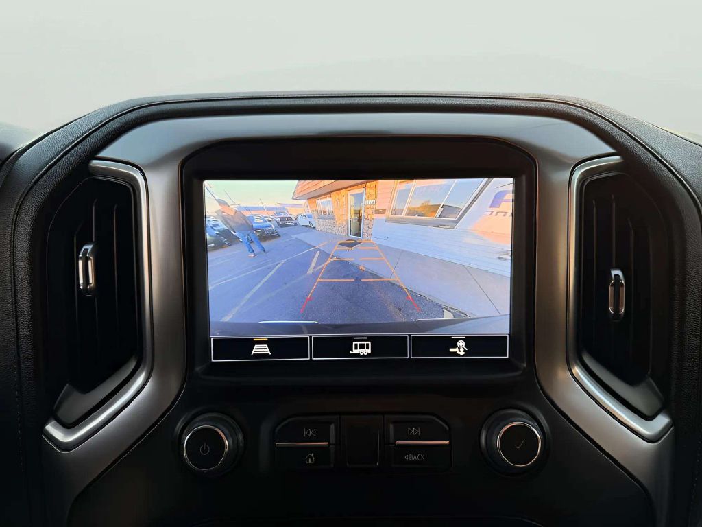 Photo 23 of this CHEVROLET SILVERADO 1500
