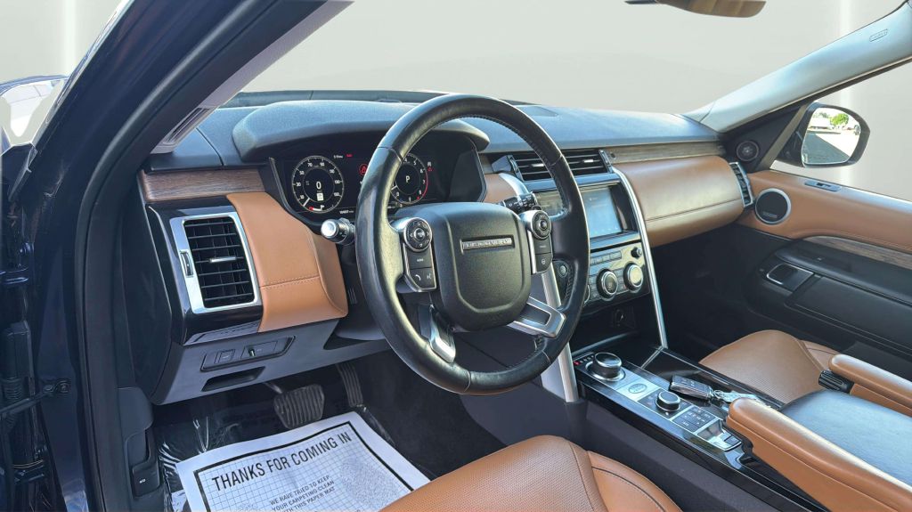 Photo 17 of this LAND ROVER DISCOVERY
