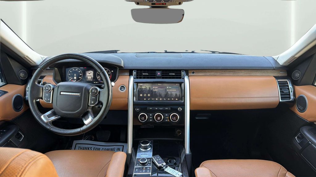 Photo 23 of this LAND ROVER DISCOVERY