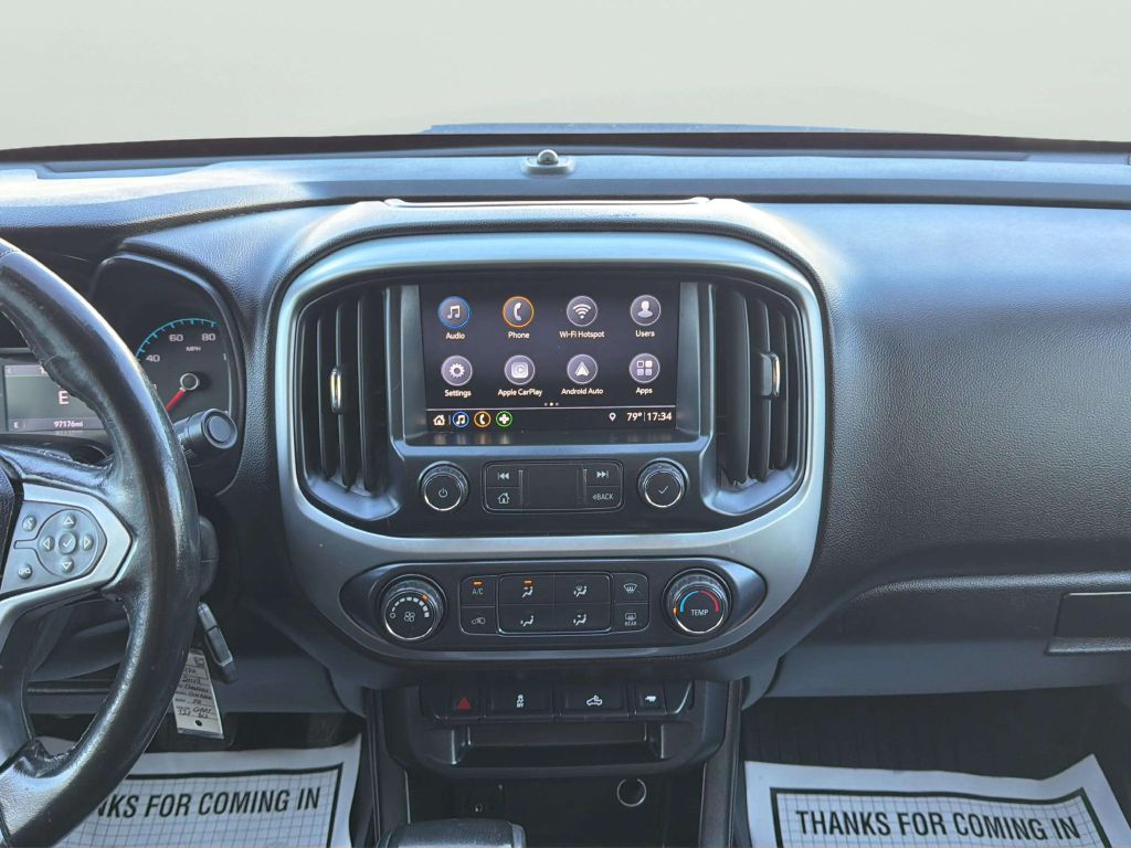 Photo 17 of this CHEVROLET COLORADO