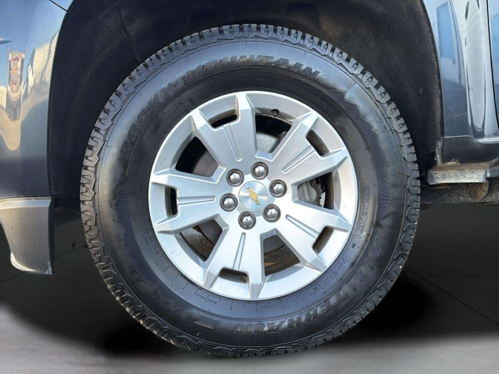 Photo 29 of this CHEVROLET COLORADO