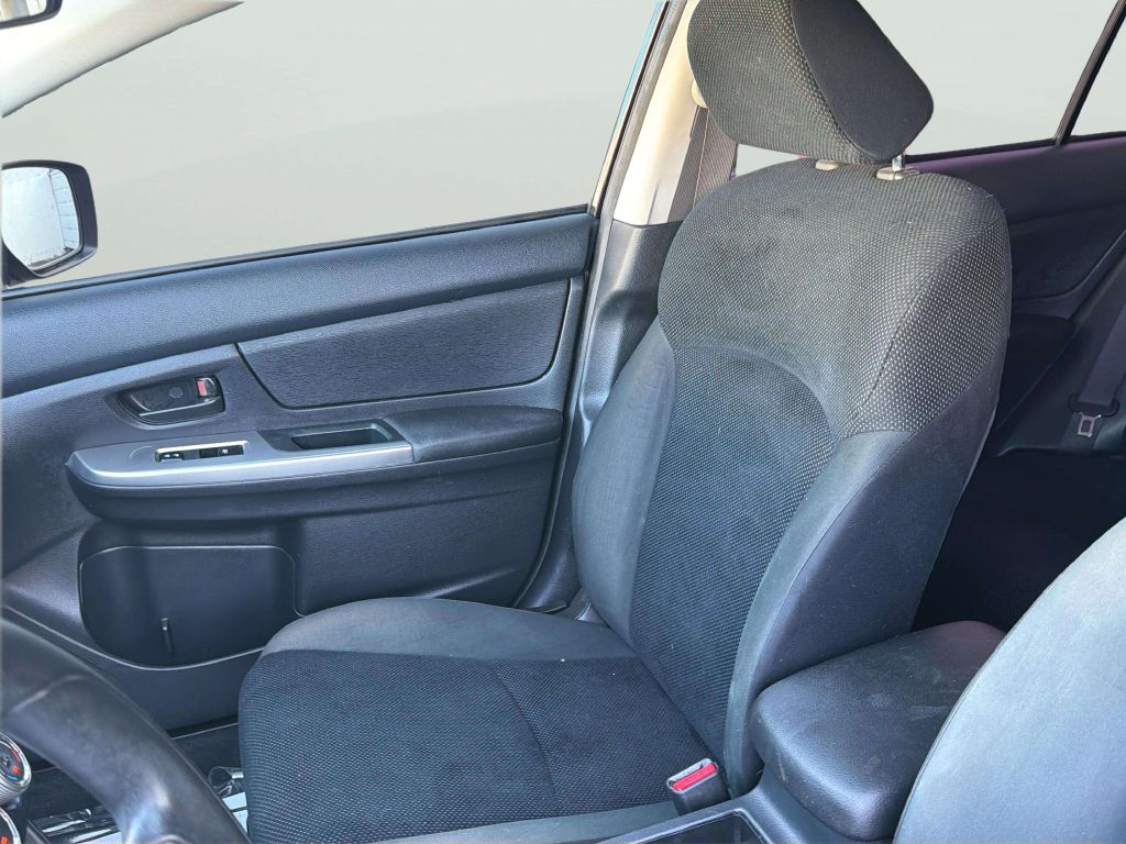 Photo 14 of this SUBARU IMPREZA