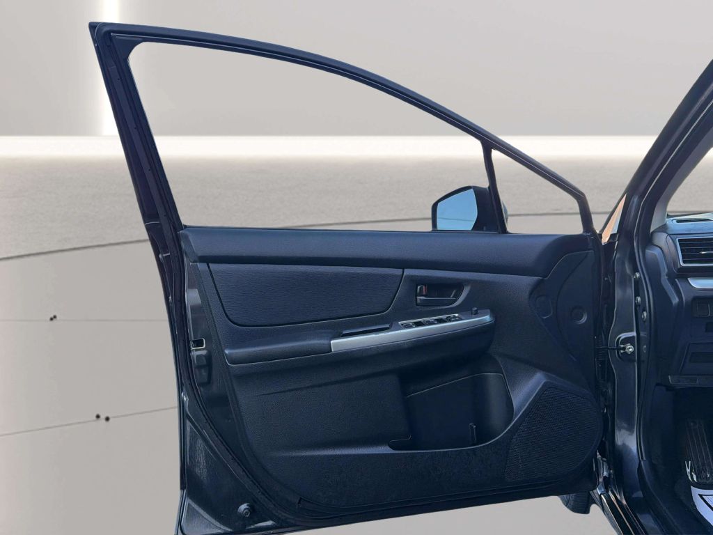 Photo 15 of this SUBARU IMPREZA