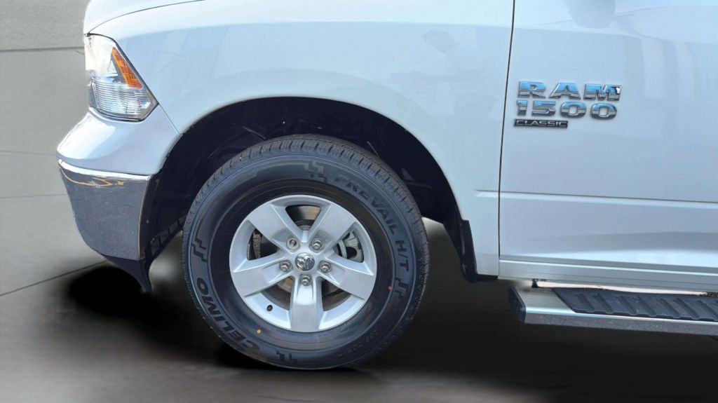 Photo 33 of this RAM 1500 CLASSIC