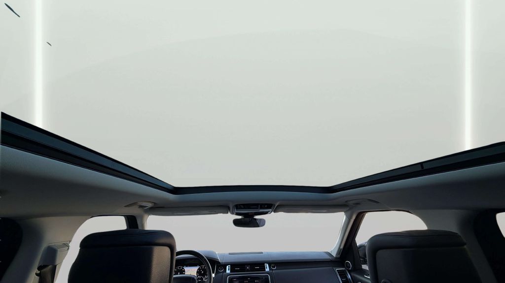 Photo 22 of this LAND ROVER RANGE ROVER SPO