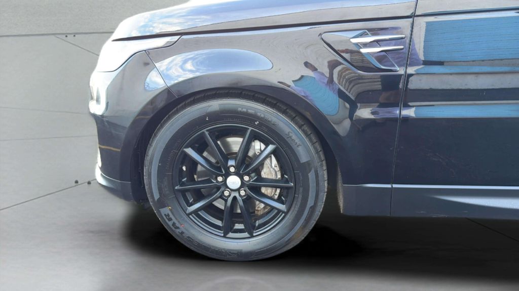 Photo 36 of this LAND ROVER RANGE ROVER SPO