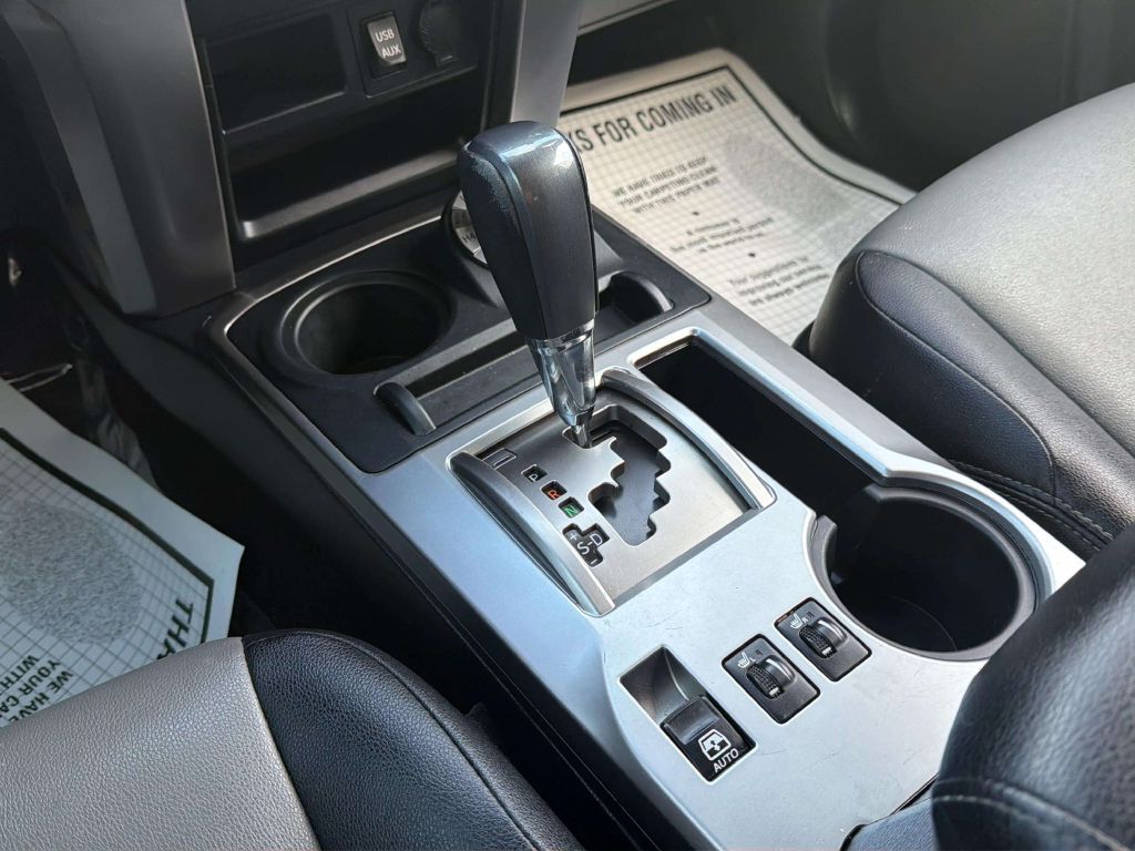 Photo 18 of this TOYOTA 4RUNNER
