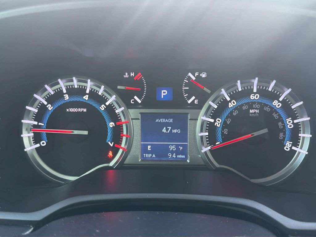 Photo 22 of this TOYOTA 4RUNNER