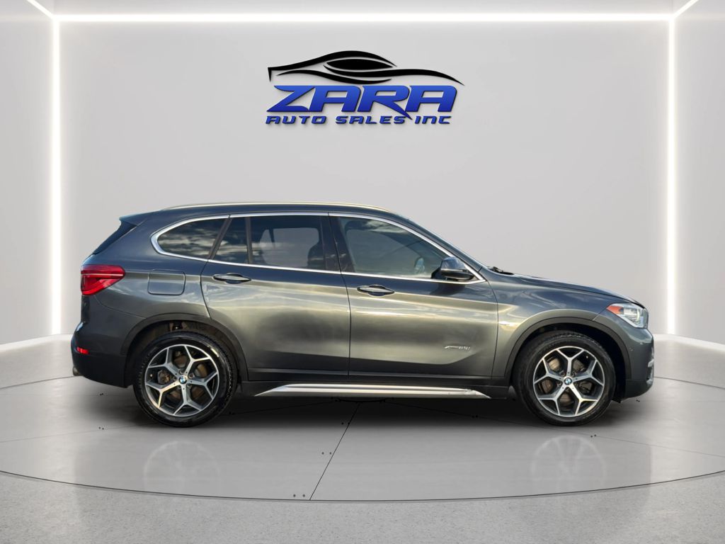 Photo 8 of this BMW X1
