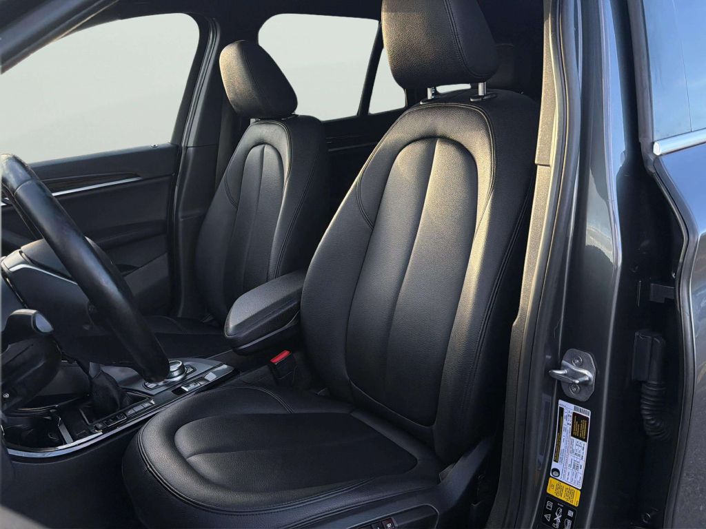Photo 13 of this BMW X1