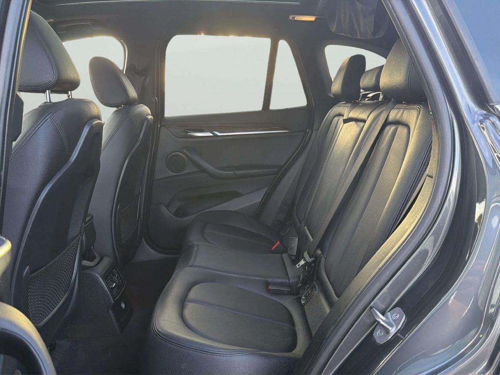 Photo 17 of this BMW X1