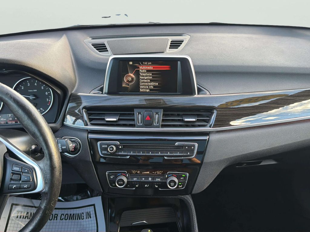 Photo 19 of this BMW X1