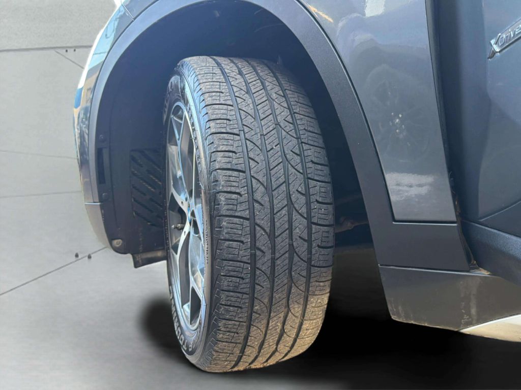Photo 28 of this BMW X1