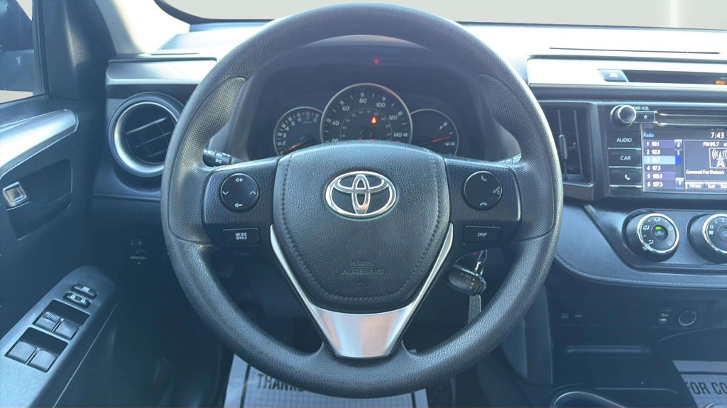 Photo 23 of this TOYOTA RAV4