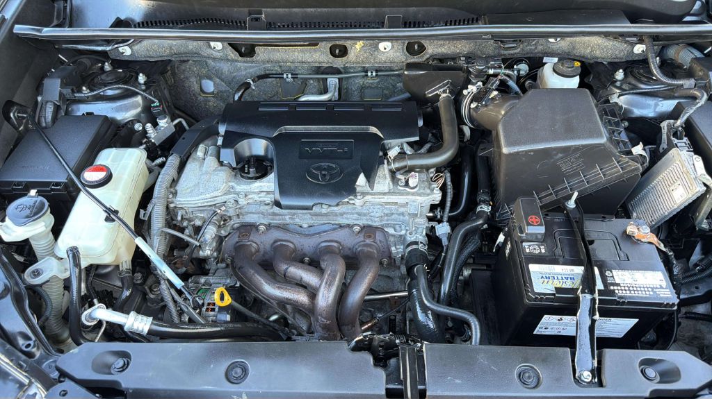 Photo 28 of this TOYOTA RAV4