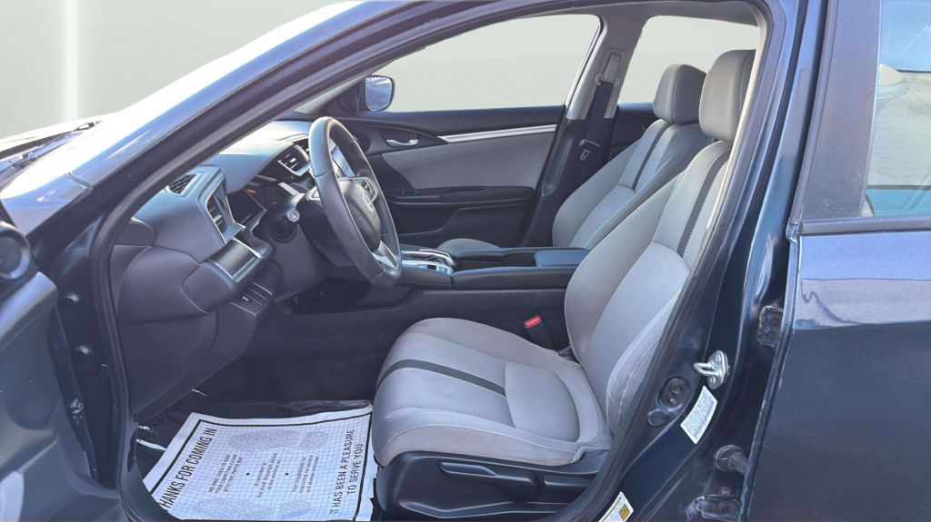 Photo 11 of this HONDA CIVIC