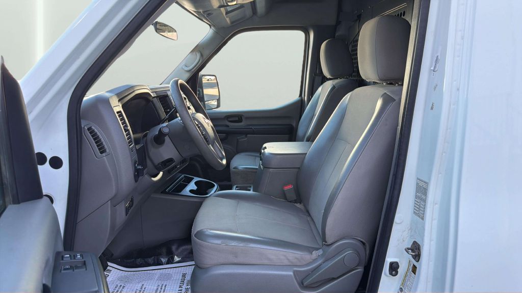 Photo 11 of this NISSAN NV