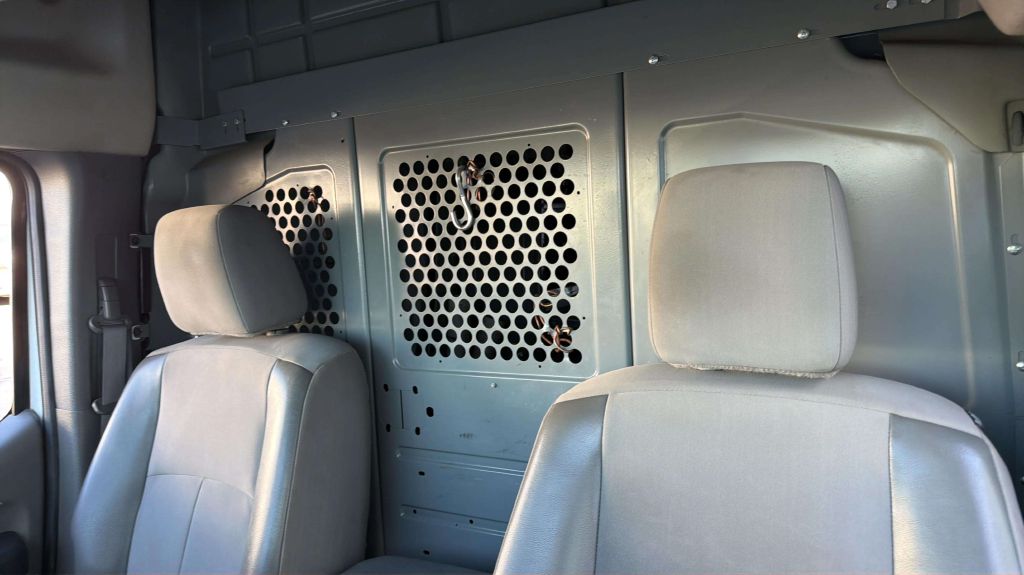 Photo 15 of this NISSAN NV