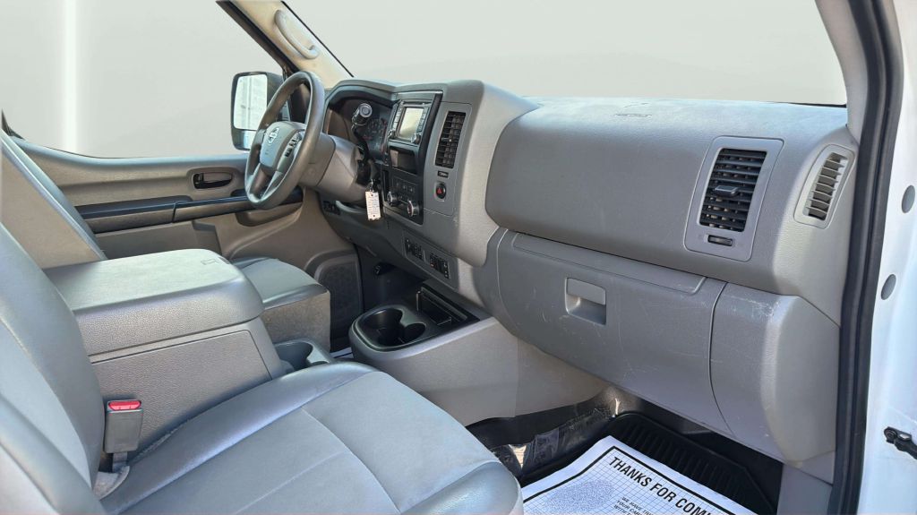 Photo 19 of this NISSAN NV