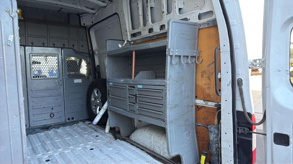 Photo 28 of this NISSAN NV