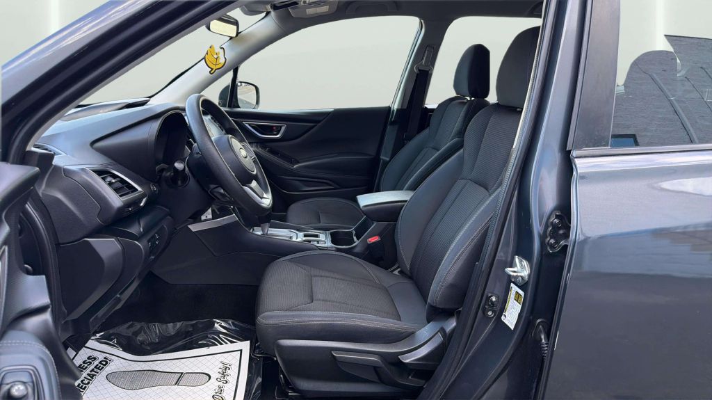 Photo 11 of this SUBARU FORESTER