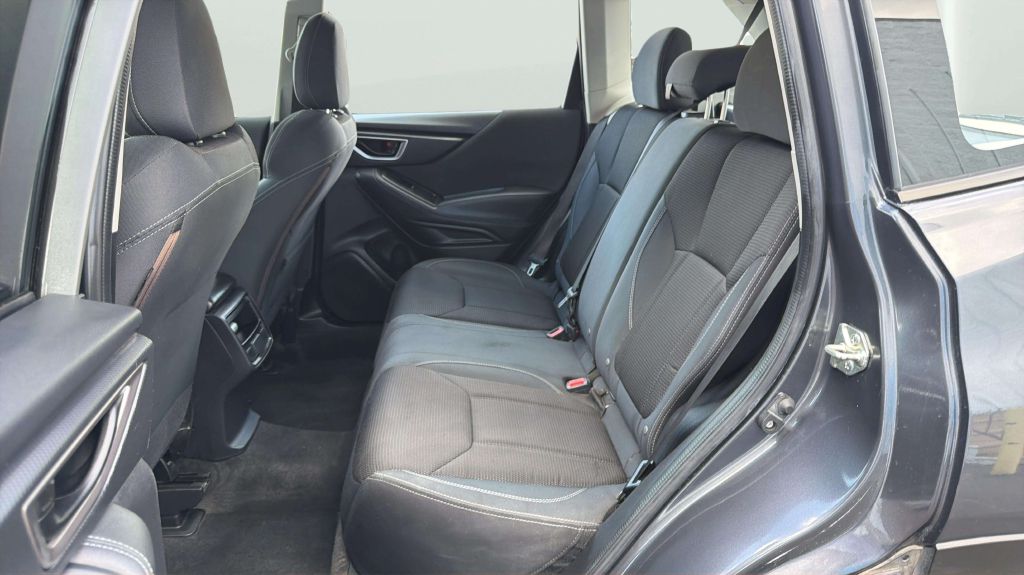 Photo 19 of this SUBARU FORESTER