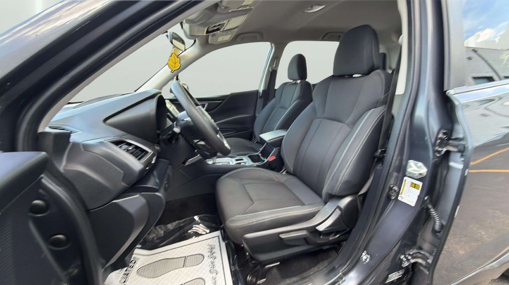 Photo 27 of this SUBARU FORESTER