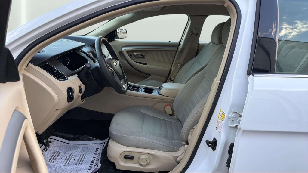 Photo 11 of this FORD TAURUS