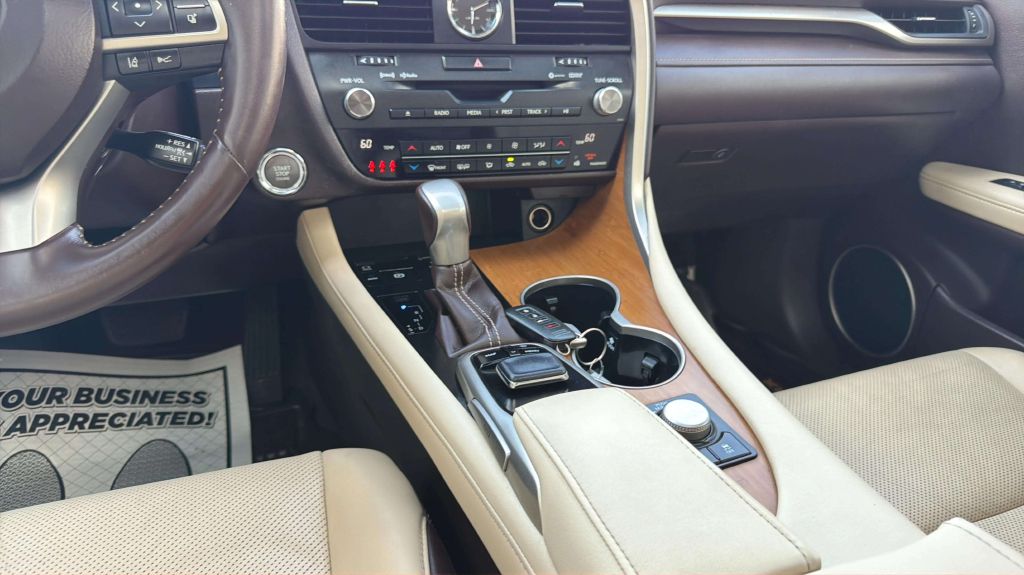 Photo 25 of this LEXUS RX 350