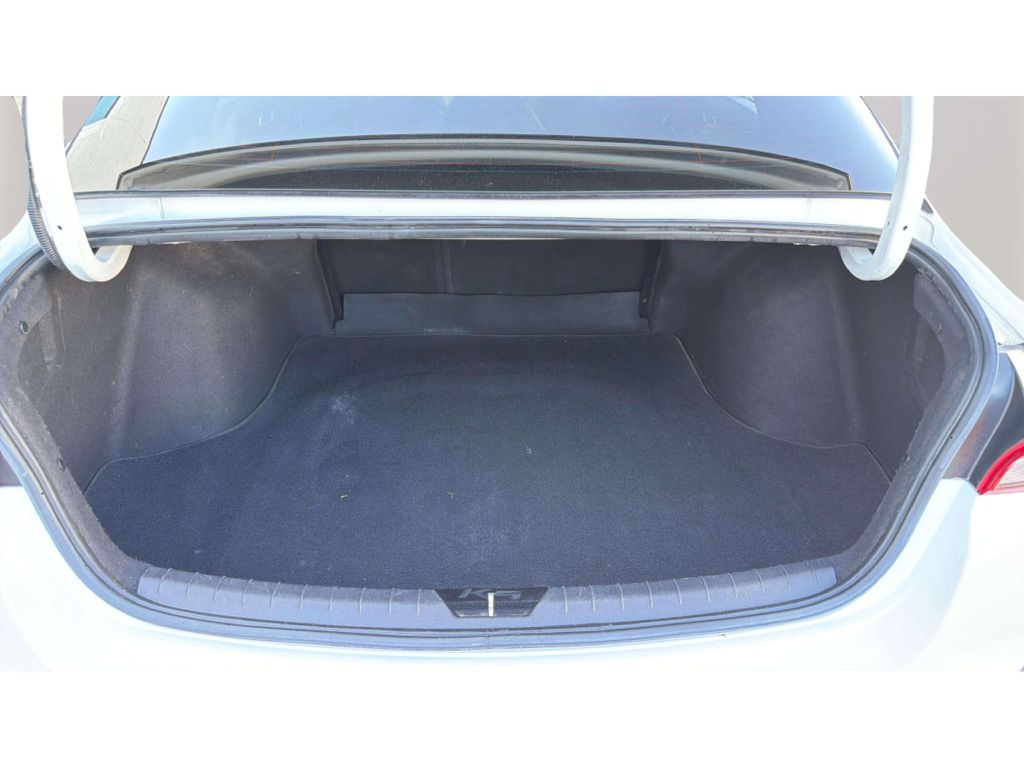 Photo 32 of this KIA K5