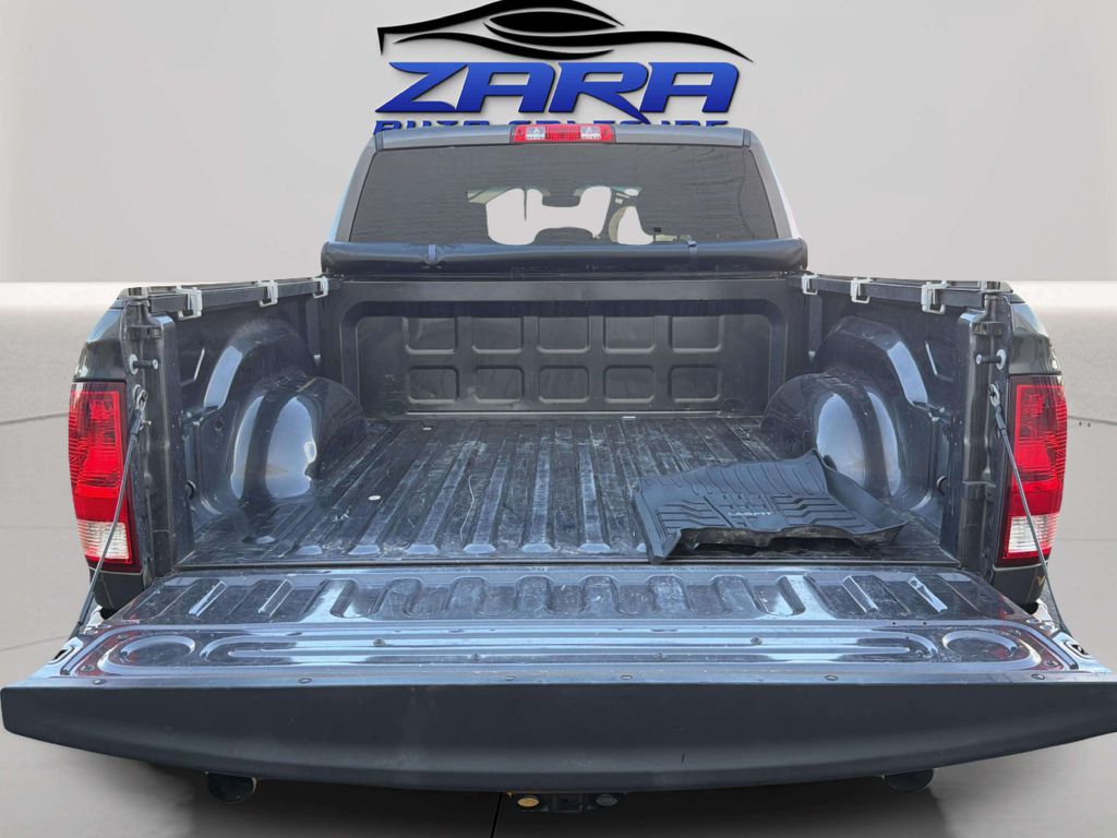 Photo 25 of this RAM 1500 CLASSIC