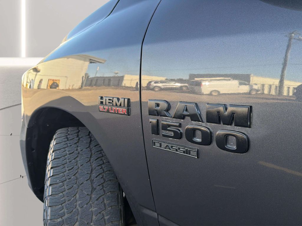 Photo 28 of this RAM 1500 CLASSIC