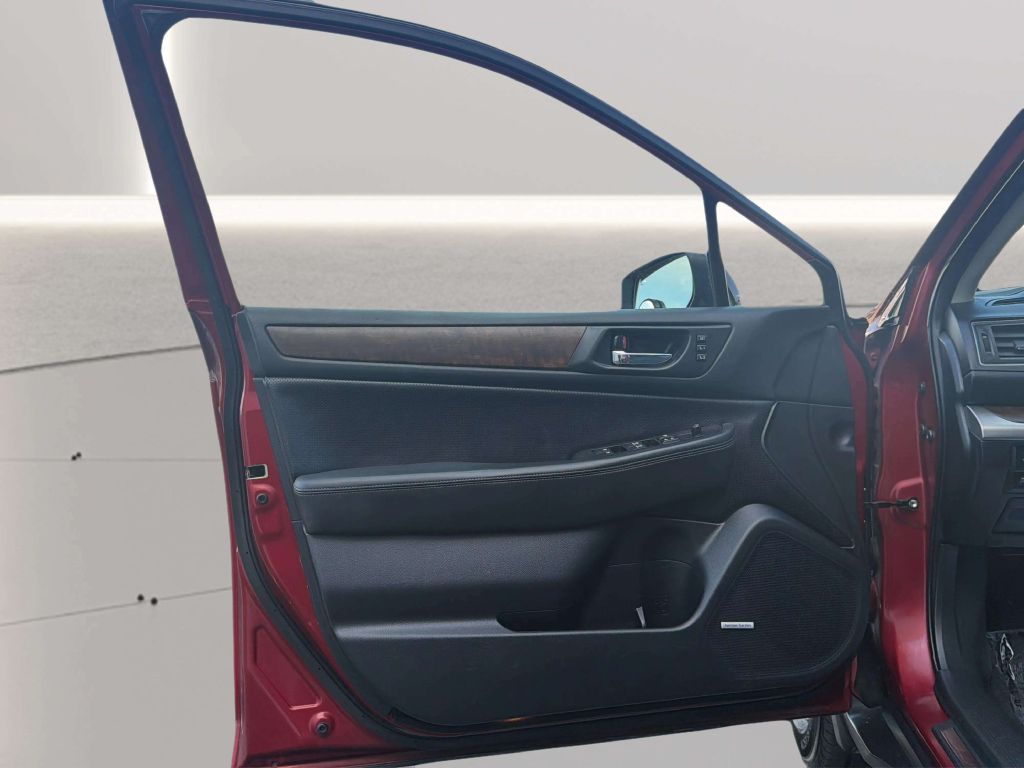 Photo 15 of this SUBARU OUTBACK