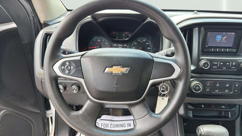 Photo 23 of this CHEVROLET COLORADO