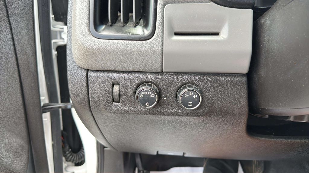 Photo 26 of this CHEVROLET COLORADO