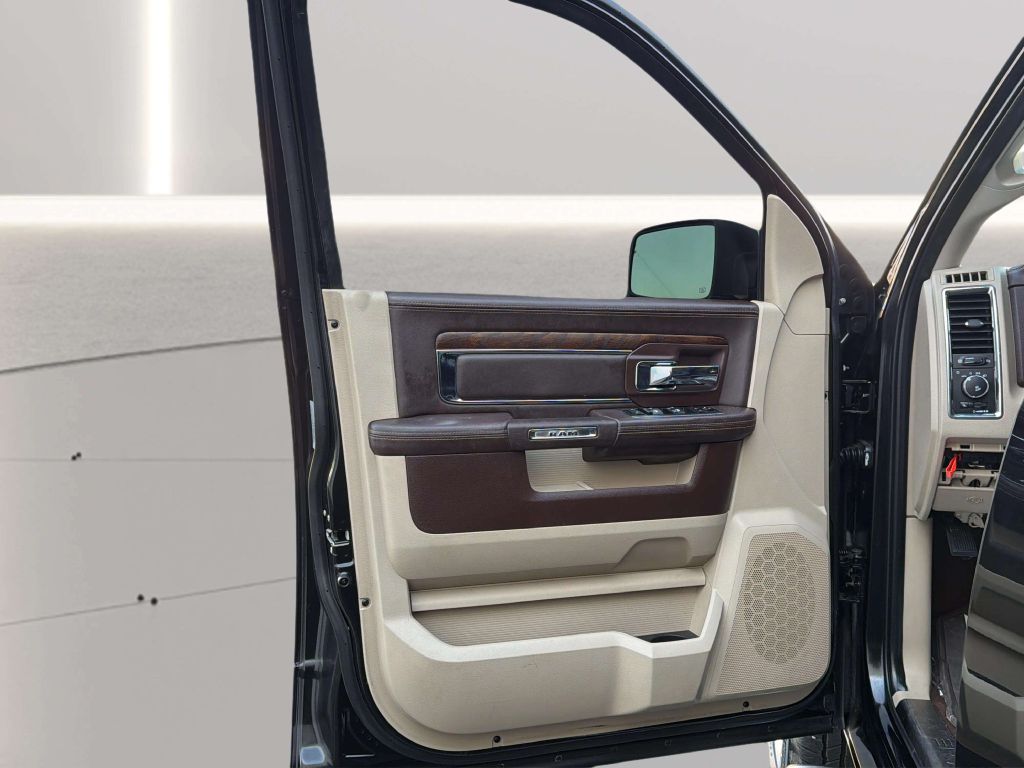 Photo 13 of this RAM 1500
