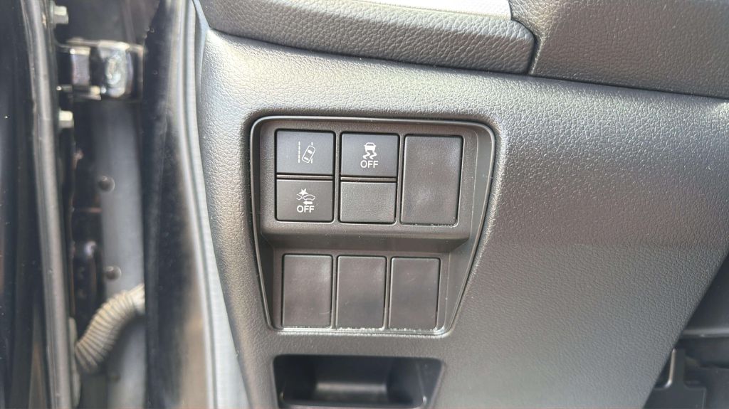 Photo 25 of this HONDA CR-V
