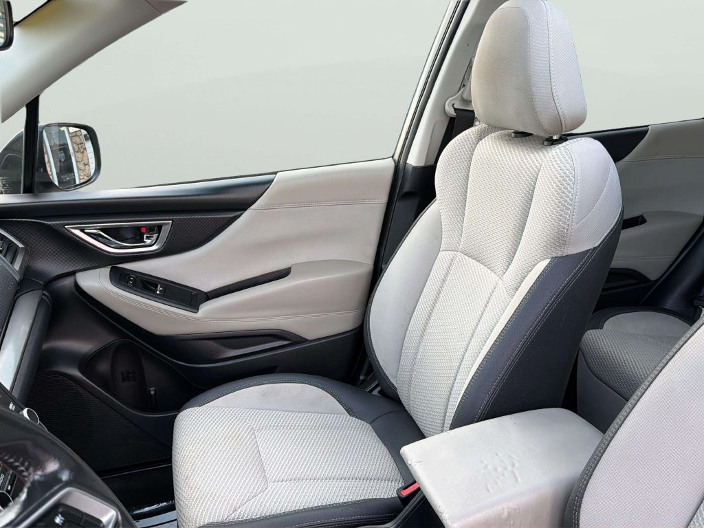 Photo 13 of this SUBARU FORESTER