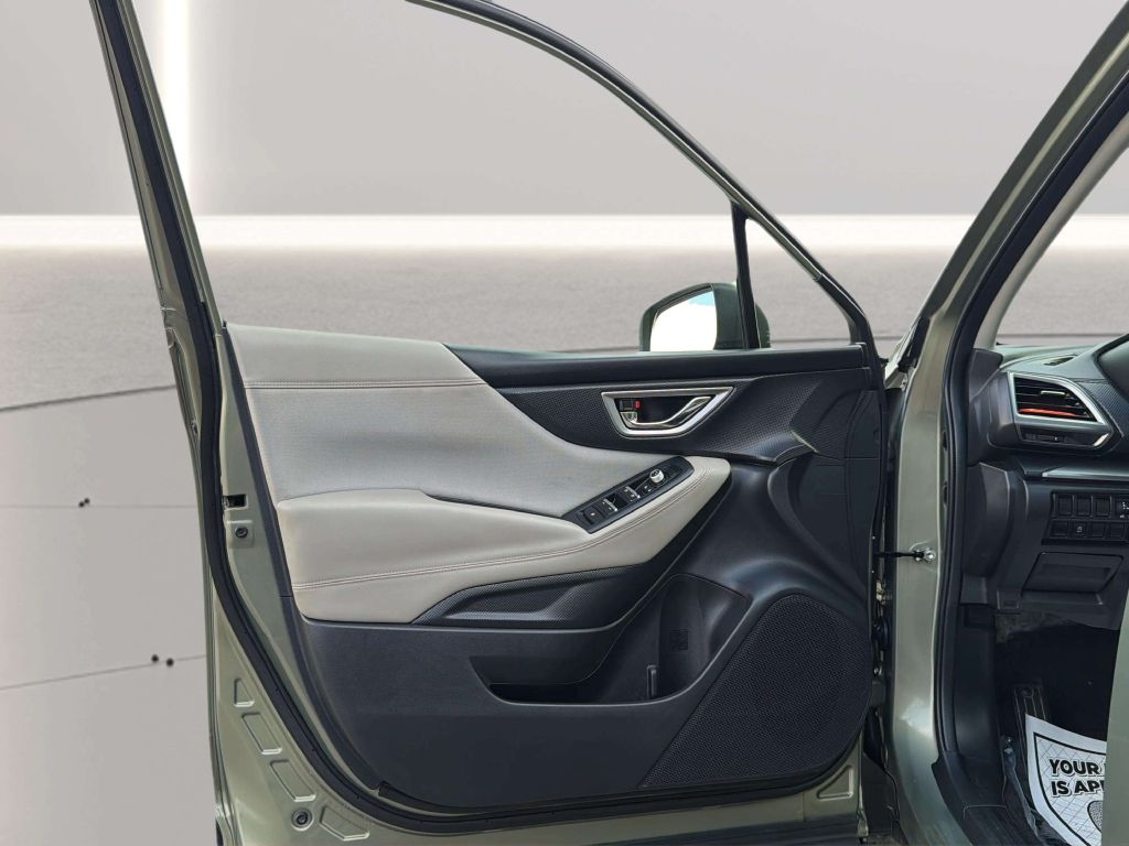 Photo 16 of this SUBARU FORESTER