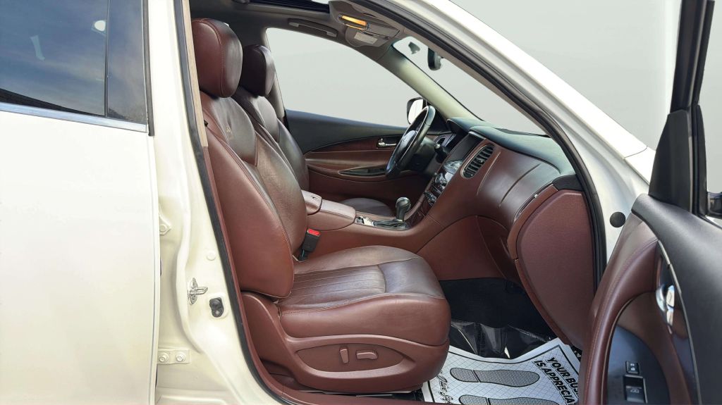 Photo 13 of this INFINITI QX50