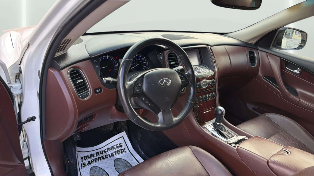 Photo 17 of this INFINITI QX50