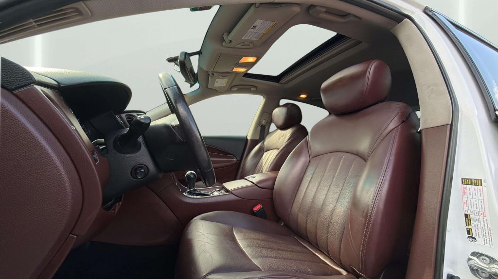 Photo 31 of this INFINITI QX50