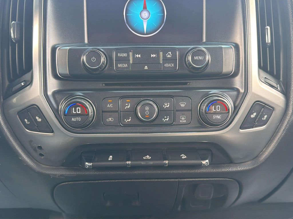 Photo 18 of this CHEVROLET SILVERADO 1500