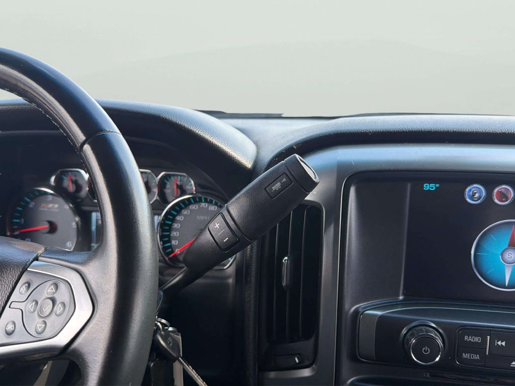 Photo 20 of this CHEVROLET SILVERADO 1500